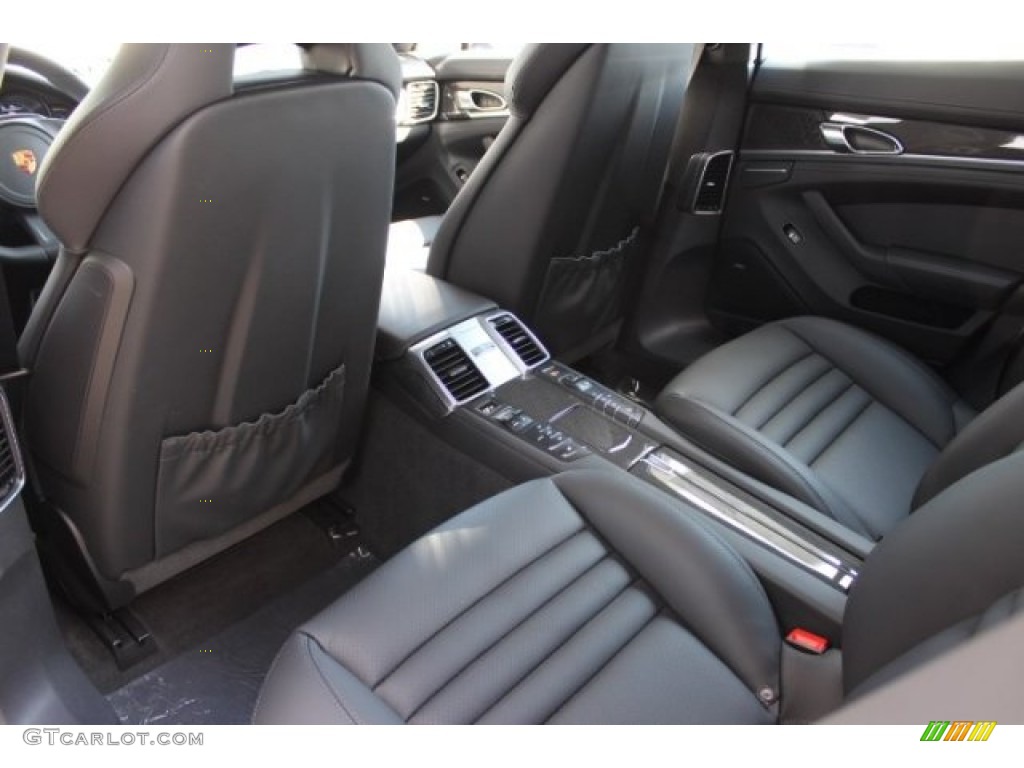 Black Interior 2016 Porsche Panamera GTS Photo #107738154