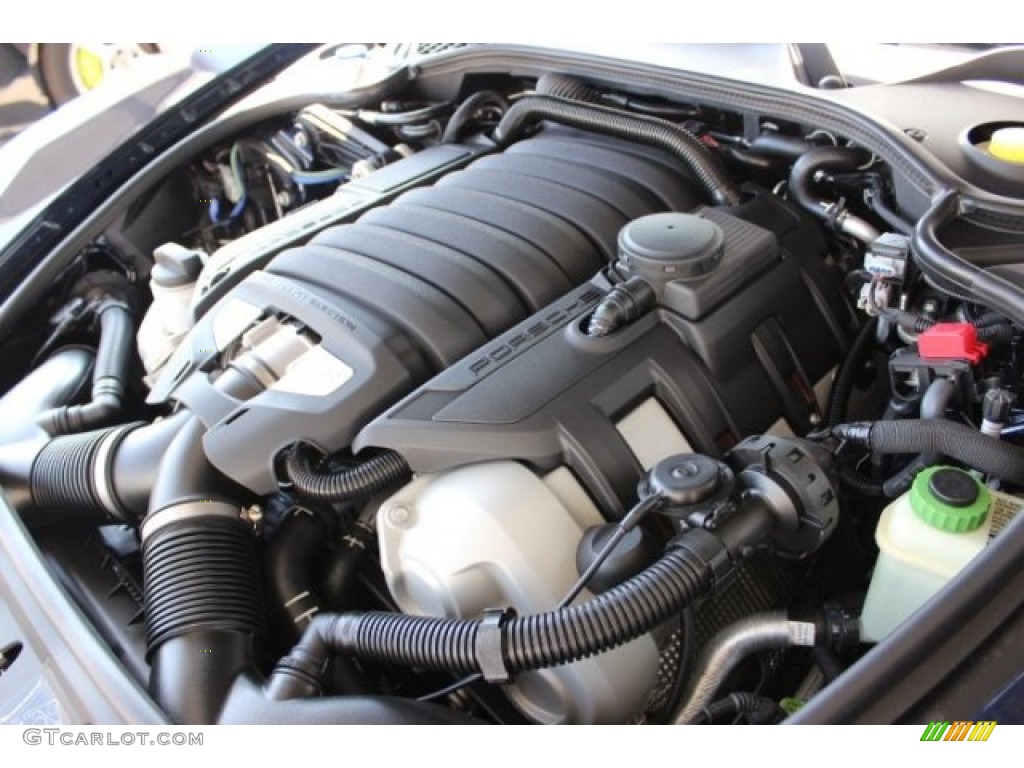 2016 Porsche Panamera GTS Engine Photos