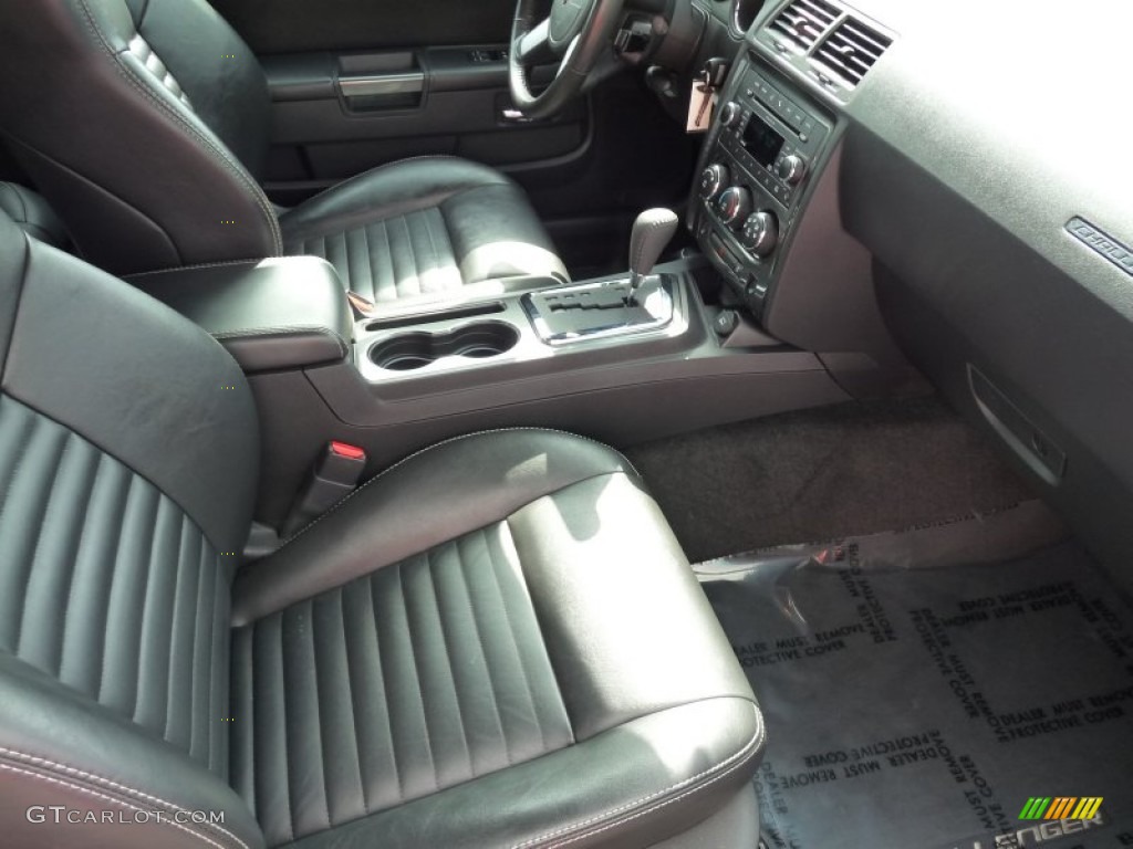 2010 Challenger R/T Classic - Brilliant Black Crystal Pearl / Dark Slate Gray photo #8