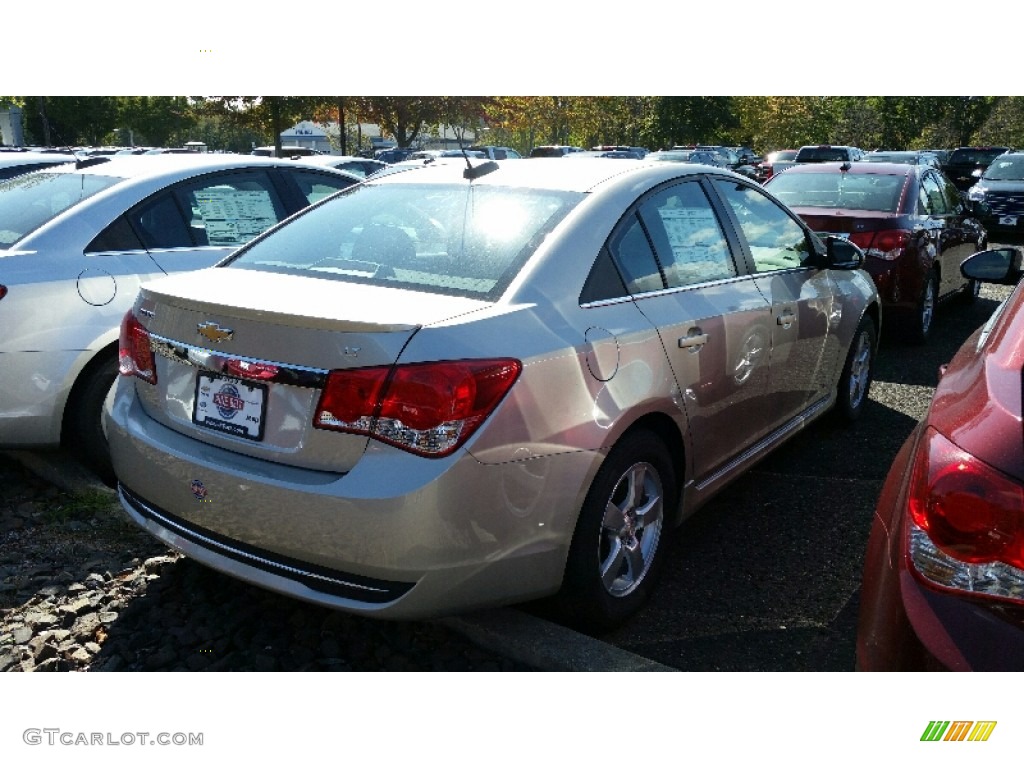 2016 Cruze Limited LT - Champagne Silver Metallic / Medium Titanium photo #3