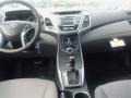 White - Elantra SE Photo No. 20