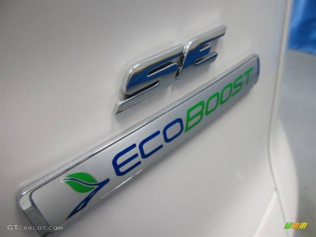 2016 Ford Escape SE Marks and Logos Photo #107755061