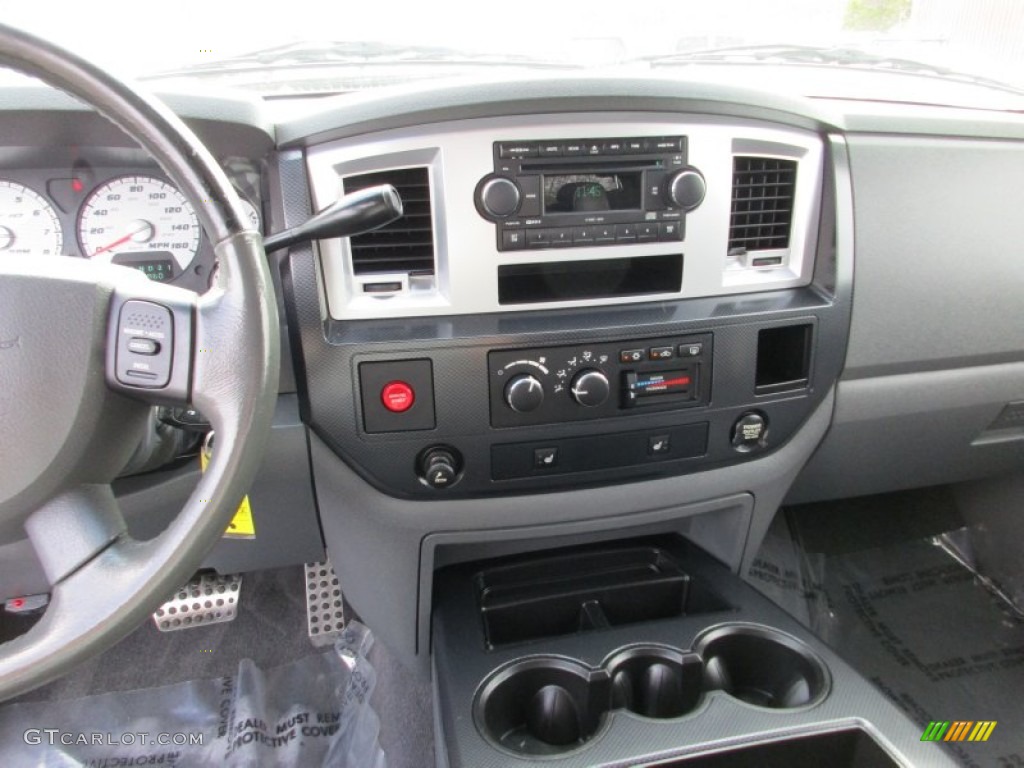 2006 Dodge Ram 1500 SRT-10 Quad Cab Controls Photos