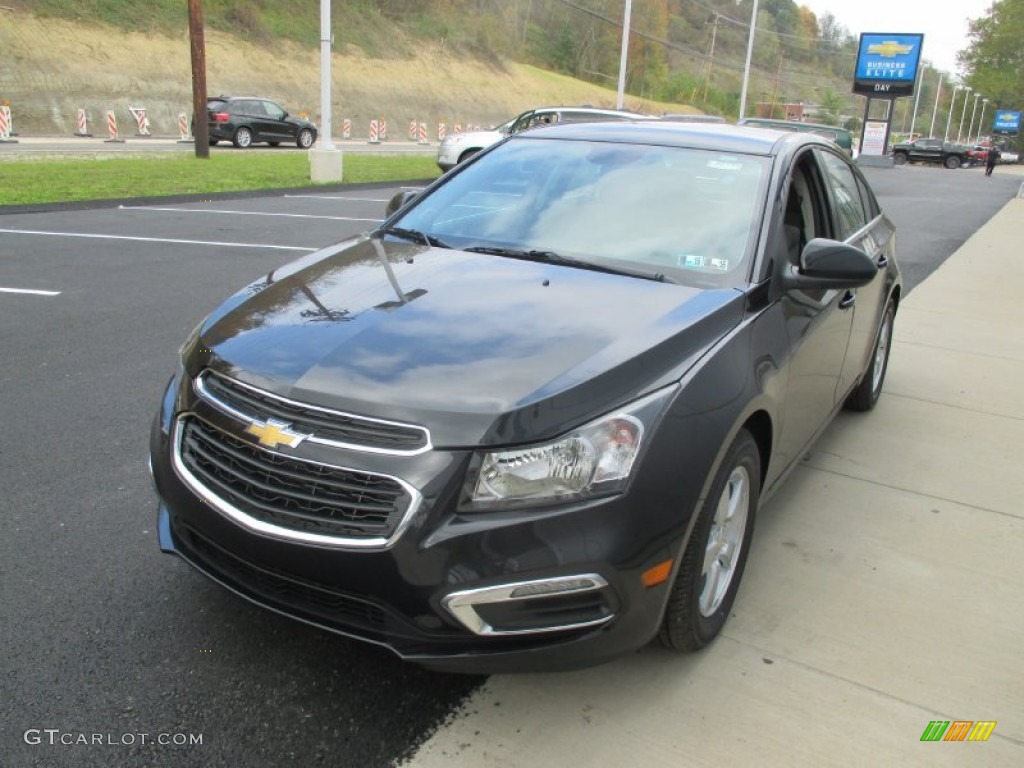 2016 Cruze Limited LT - Black Granite Metallic / Medium Titanium photo #8