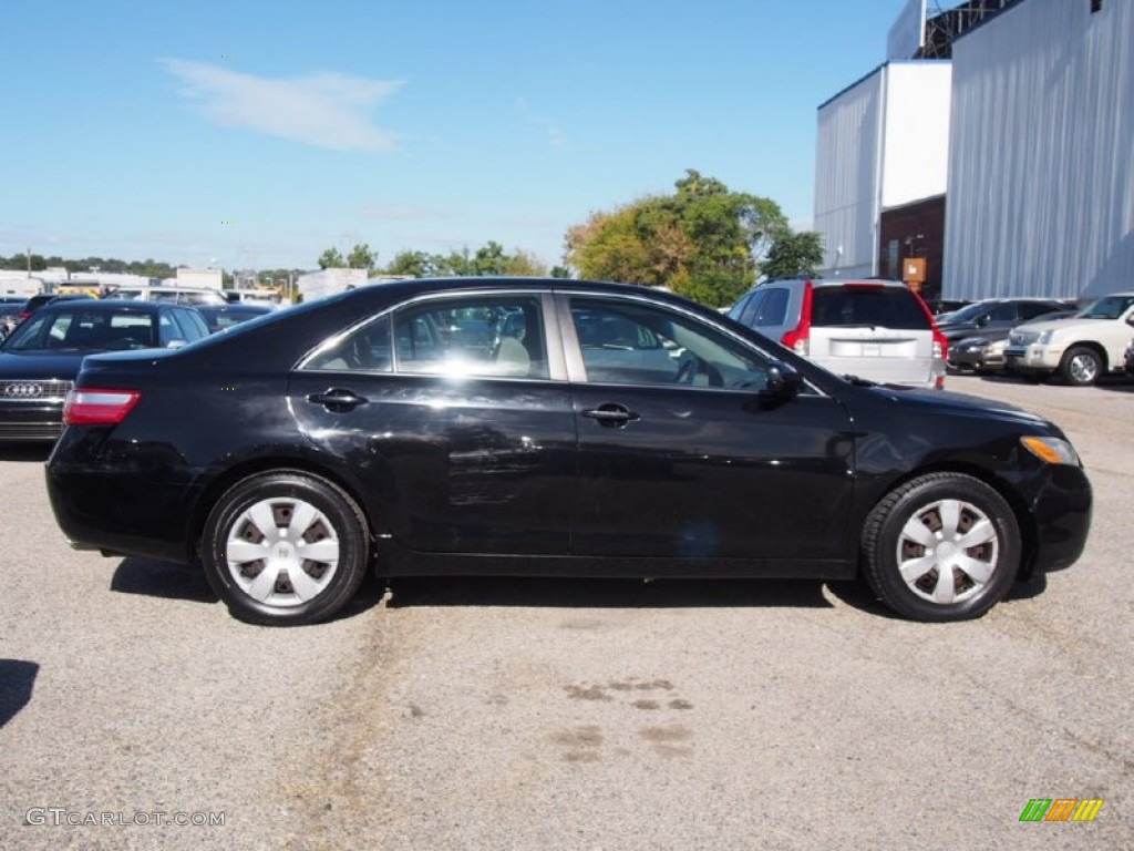 2007 Camry LE V6 - Black / Bisque photo #2