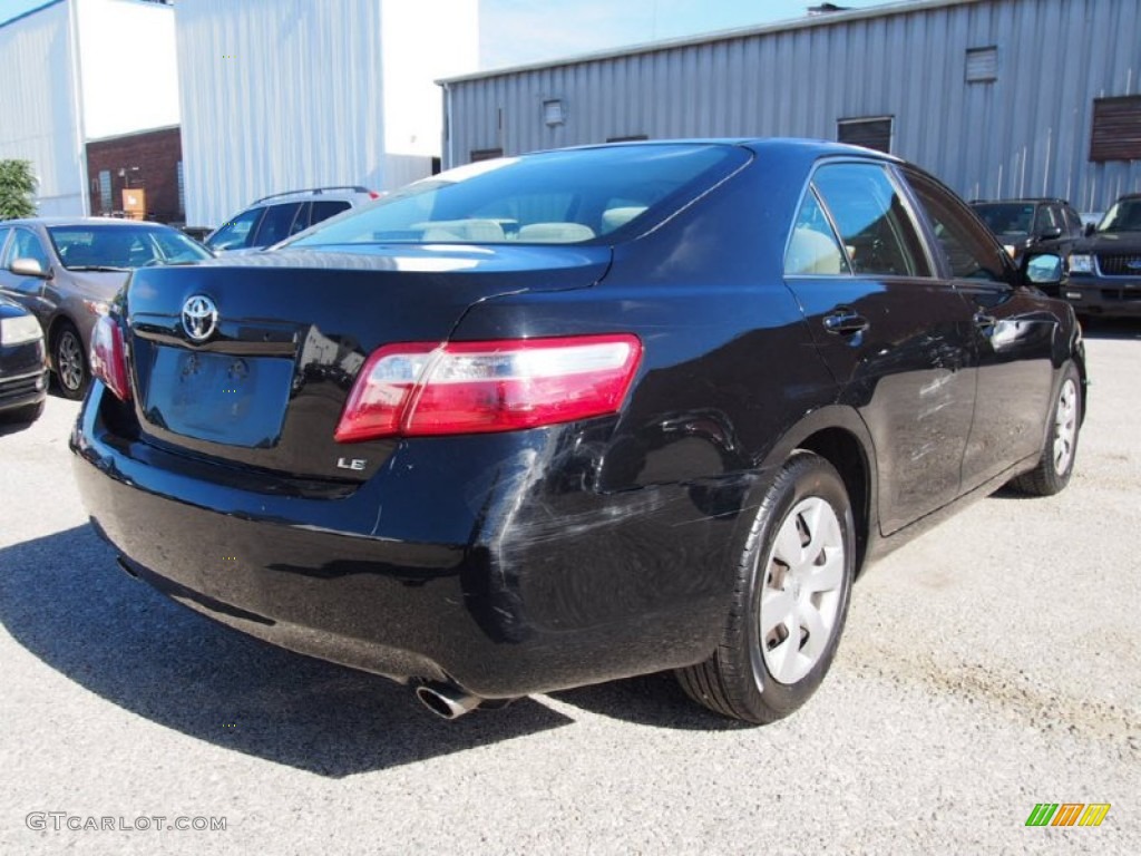 2007 Camry LE V6 - Black / Bisque photo #3
