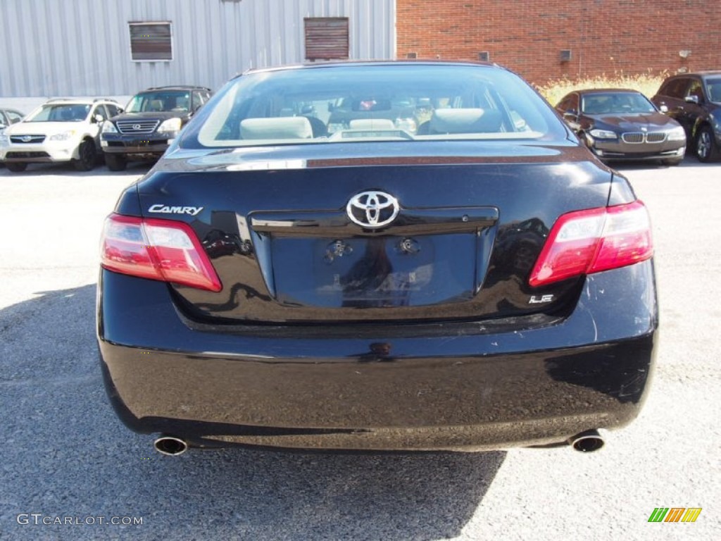 2007 Camry LE V6 - Black / Bisque photo #11