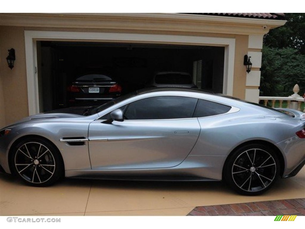 2014 Vanquish  - Lightning Silver / Obsidian Black photo #3