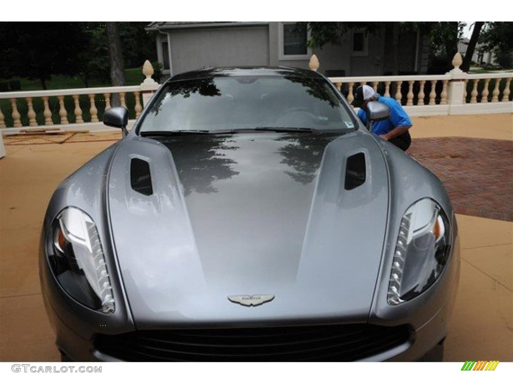 2014 Vanquish  - Lightning Silver / Obsidian Black photo #7