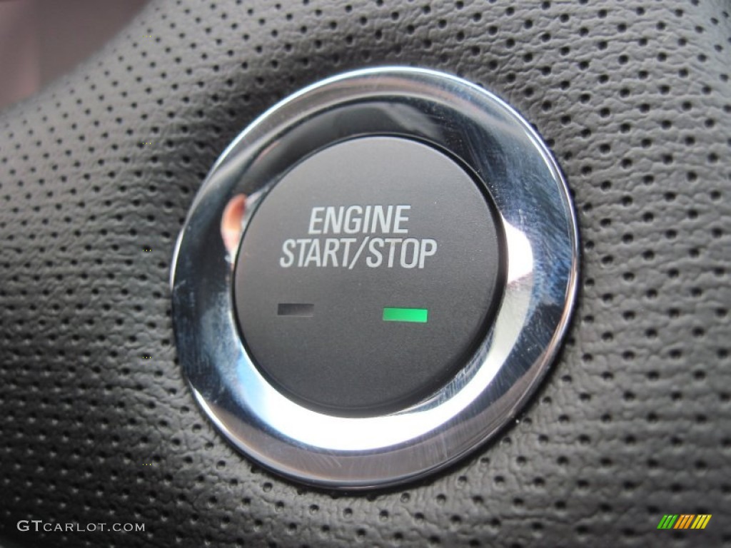 2016 Cadillac XTS Luxury AWD Sedan Controls Photo #107763548