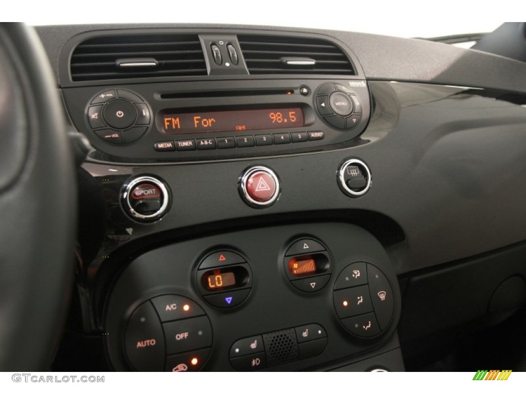 2013 Fiat 500 Abarth Controls Photo #107763629