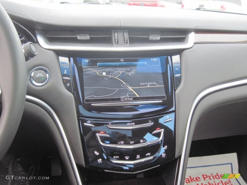 2016 Cadillac XTS Luxury AWD Sedan Controls Photo #107763728