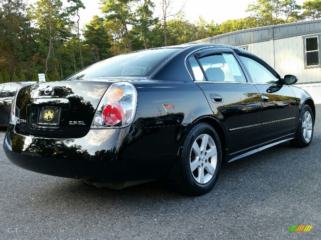 2003 Altima 2.5 SL - Super Black / Charcoal photo #7