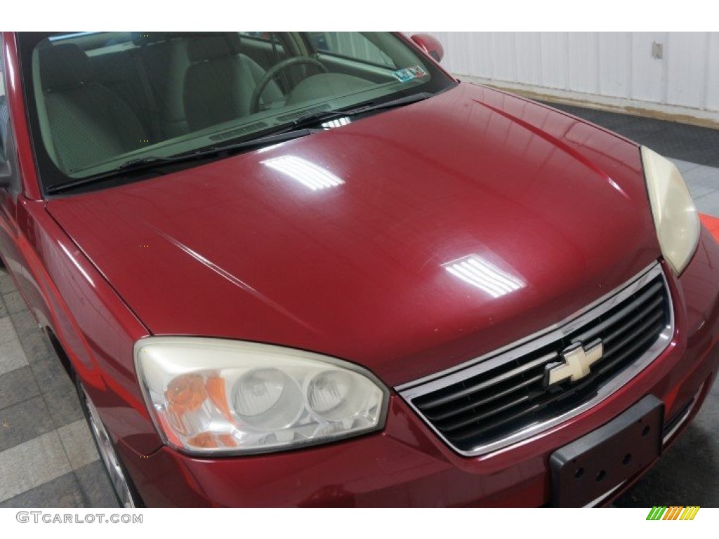 2007 Malibu Maxx LT Wagon - Sport Red Metallic / Titanium Gray photo #42