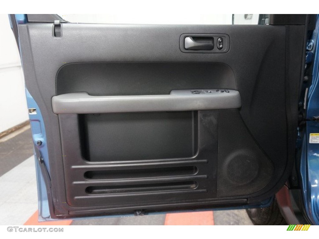 2007 Element LX AWD - Atomic Blue Metallic / Black/Titanium photo #12