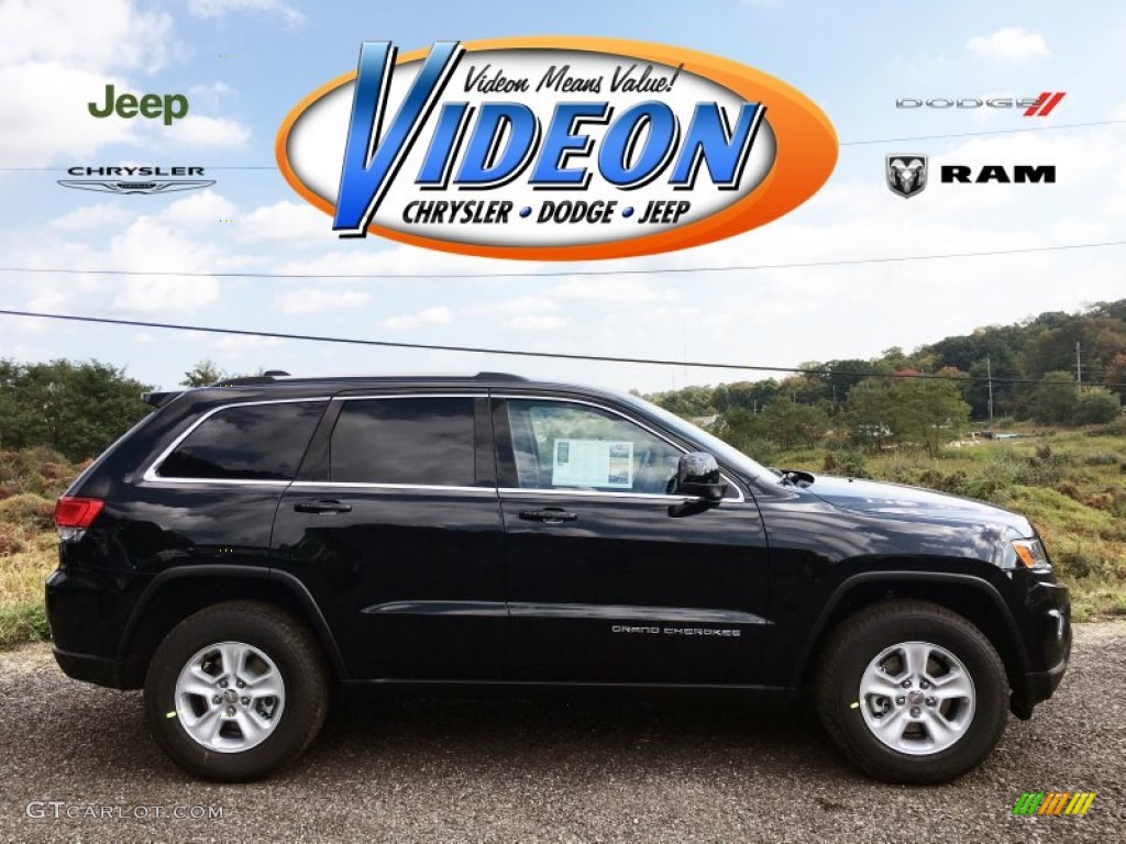 2015 Grand Cherokee Overland 4x4 - Black Forest Green Pearl / Brown/Light Frost Beige photo #1