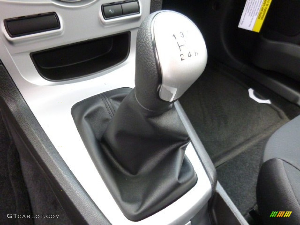 2016 Ford Fiesta SE Hatchback Transmission Photos