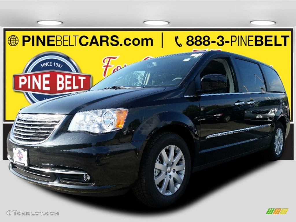 Brilliant Black Crystal Pearl Chrysler Town & Country