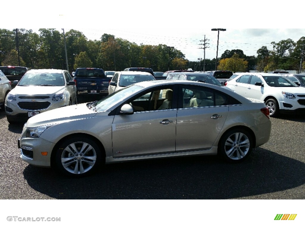 2016 Cruze Limited LTZ - Champagne Silver Metallic / Cocoa/Light Neutral photo #3