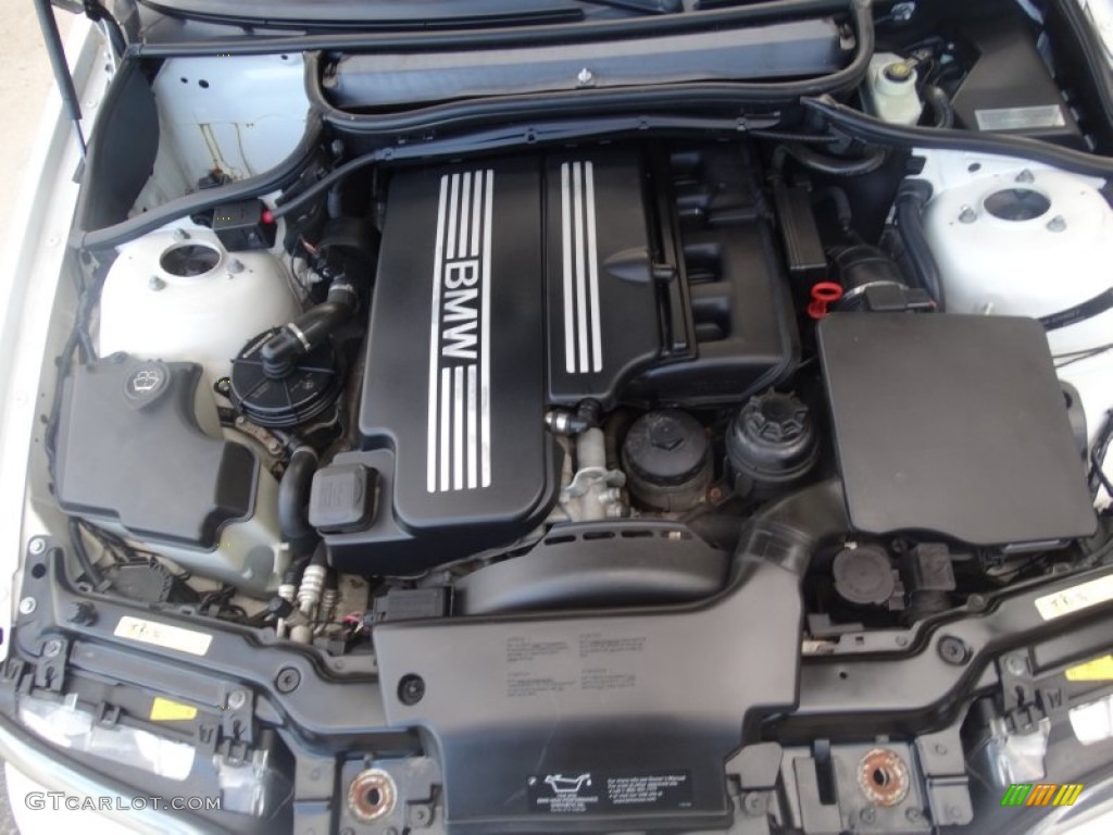 2005 BMW 3 Series 325i Coupe Engine Photos