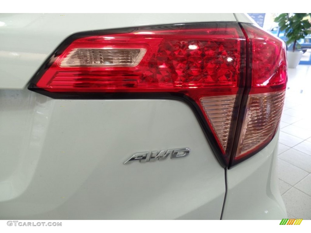2016 Honda HR-V LX AWD Marks and Logos Photo #107801039