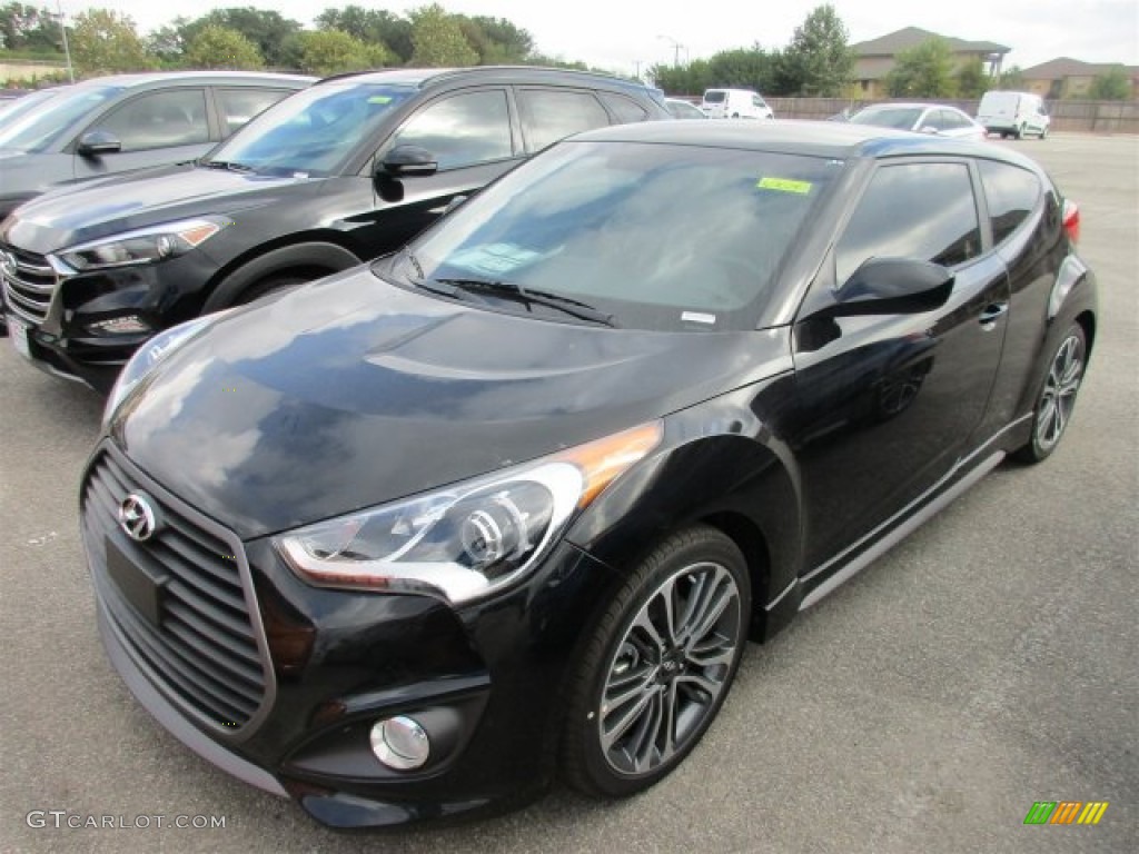 2016 Hyundai Veloster Turbo R-Spec Exterior Photos