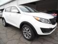 Clear White - Sportage LX AWD Photo No. 9