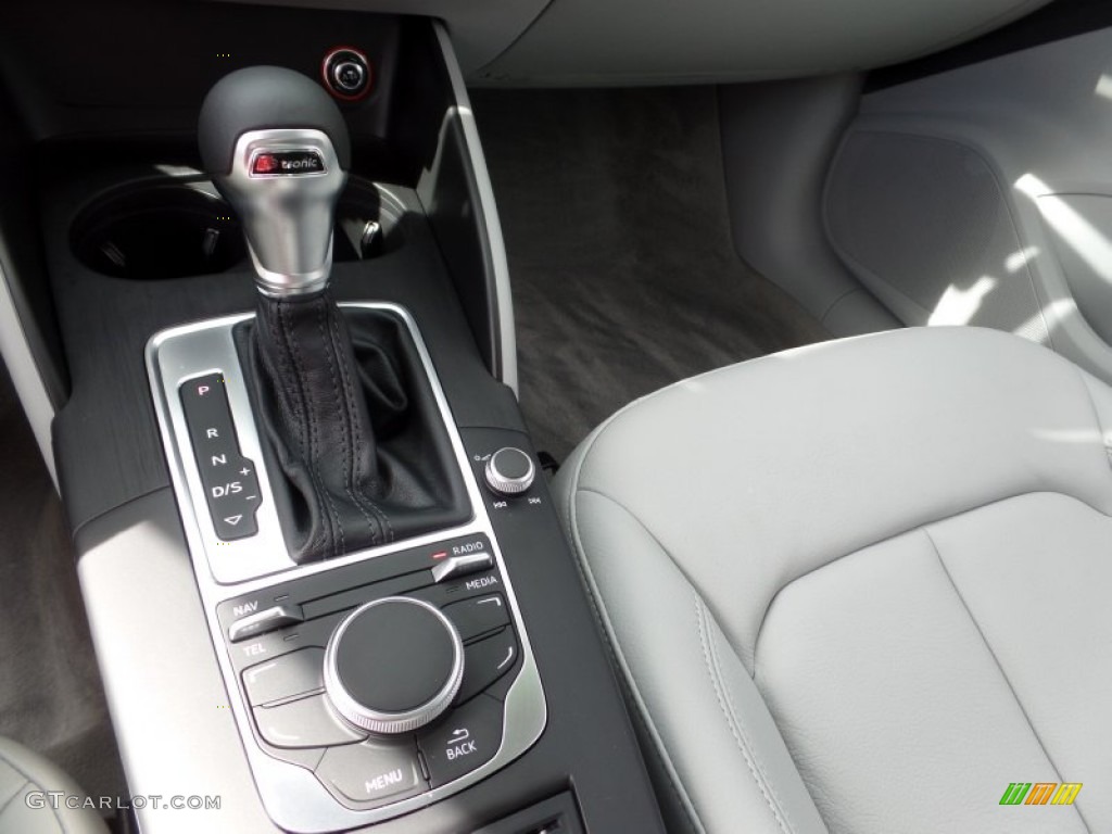 2015 Audi A3 2.0 Premium quattro Transmission Photos