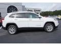 Bright White - Cherokee Latitude Photo No. 8