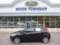 Tuxedo Black - Fiesta SE Hatchback Photo No. 7
