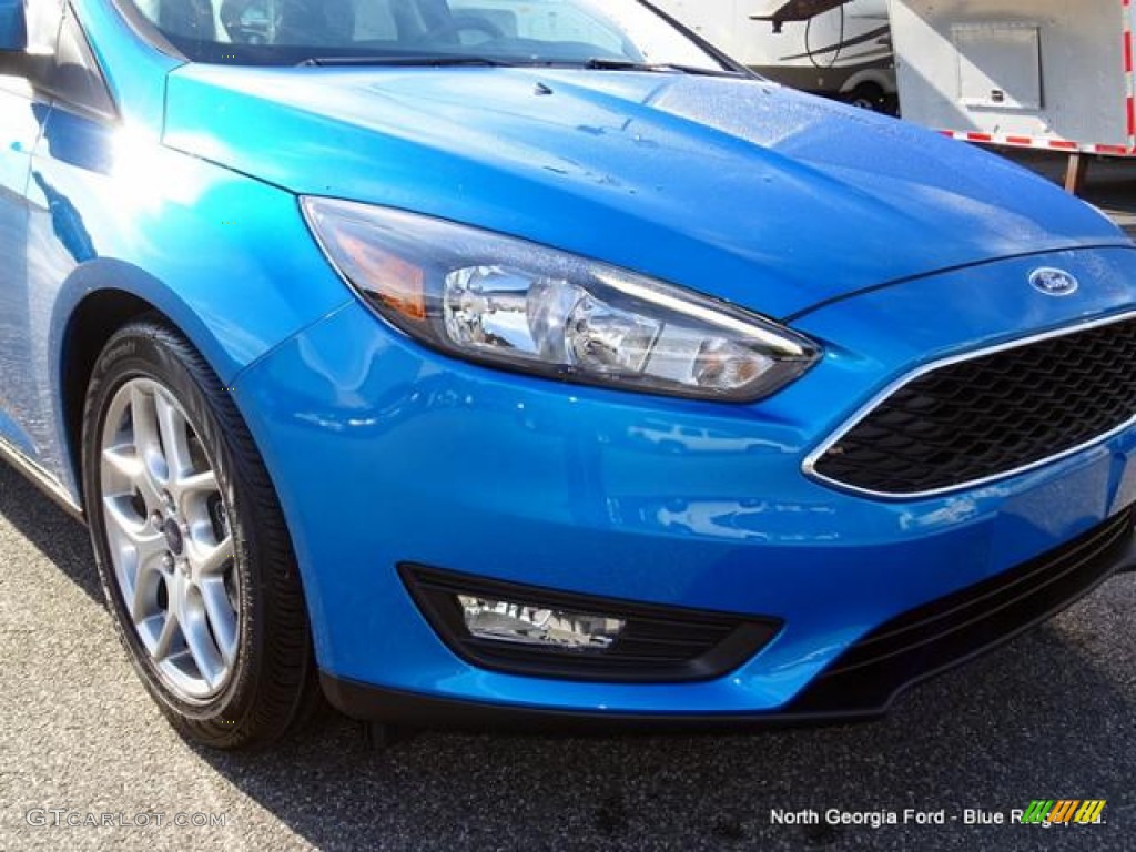 2015 Focus SE Sedan - Blue Candy Metallic / Charcoal Black photo #34