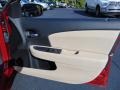 Deep Cherry Red Crystal Pearl Coat - 200 Limited Sedan Photo No. 17
