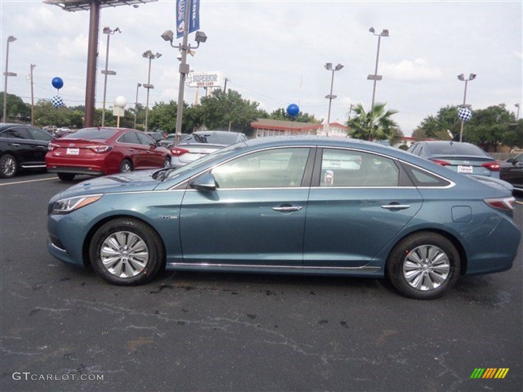 2016 Sonata Hybrid SE - Graphite Blue Pearl / Beige photo #7