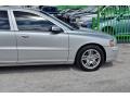 Silver Metallic - S60 2.5T Photo No. 29