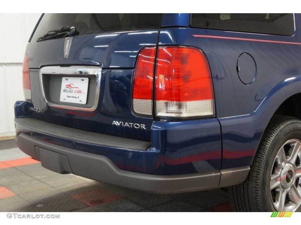 2004 Aviator Luxury AWD - Dark Blue Pearl Metallic / Dove Grey photo #56