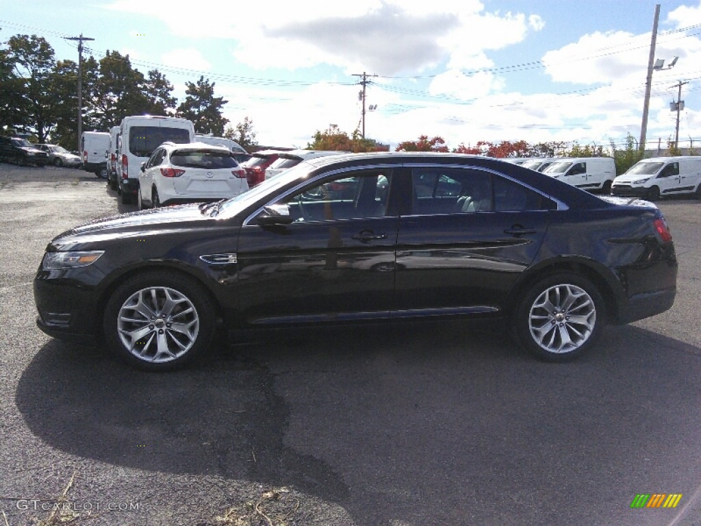 2015 Taurus Limited - Tuxedo Black Metallic / Charcoal Black photo #6