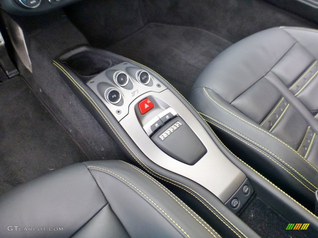 2013 Ferrari 458 Italia Controls Photo #107859405