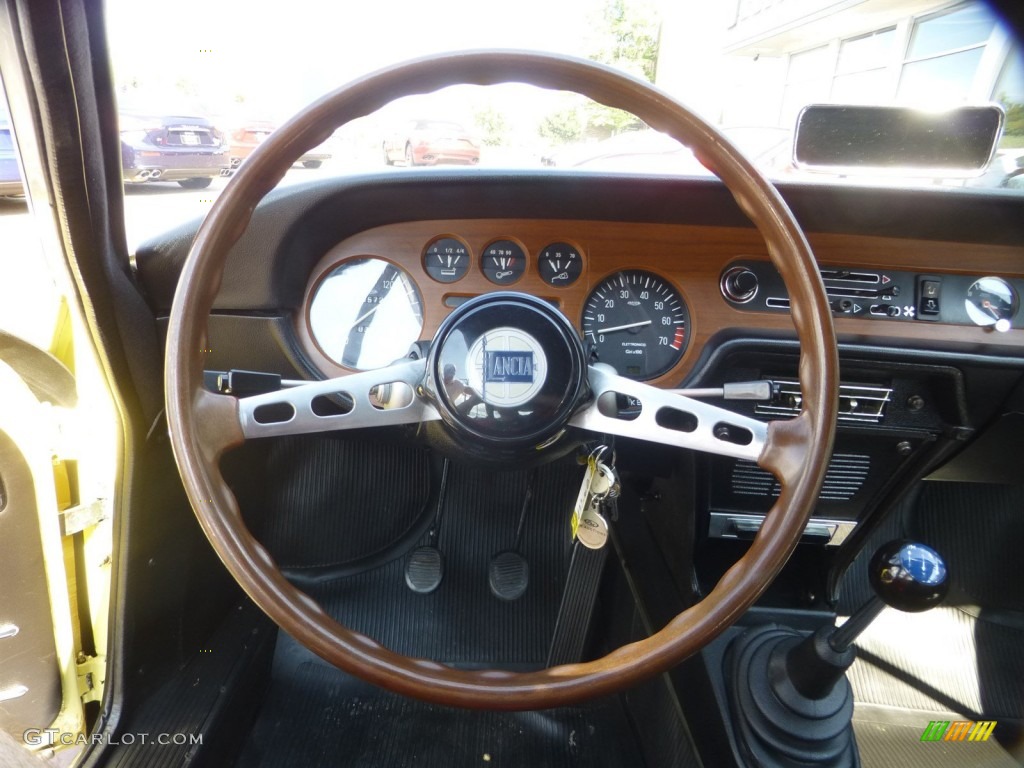 1971 Lancia Fulvia S Black Steering Wheel Photo #107859540