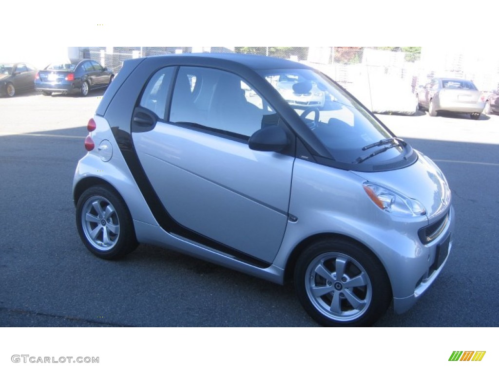 2012 fortwo pure coupe - Silver Metallic / Design Black photo #3