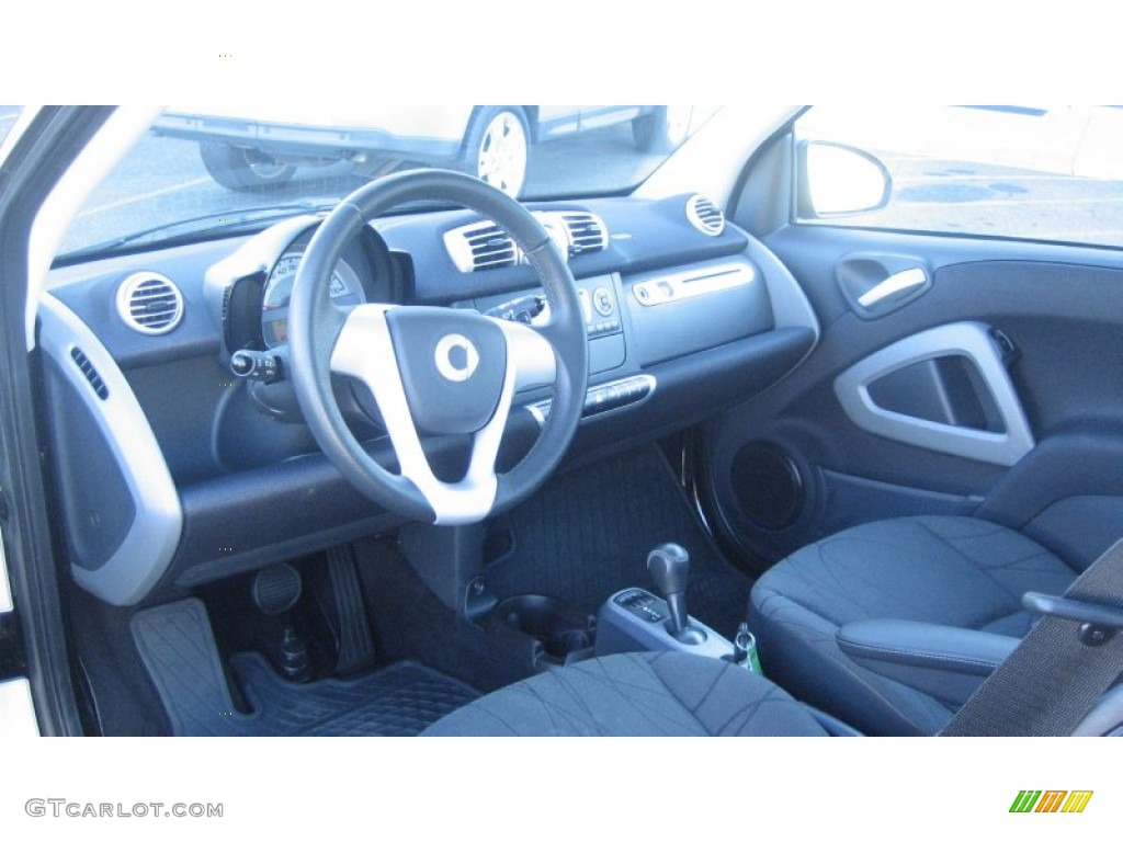 2012 fortwo pure coupe - Silver Metallic / Design Black photo #6