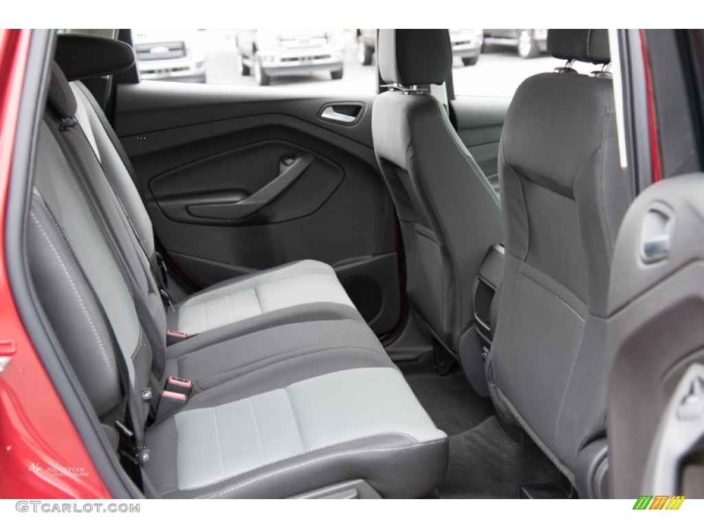 2016 Ford Escape SE Rear Seat Photo #107883510