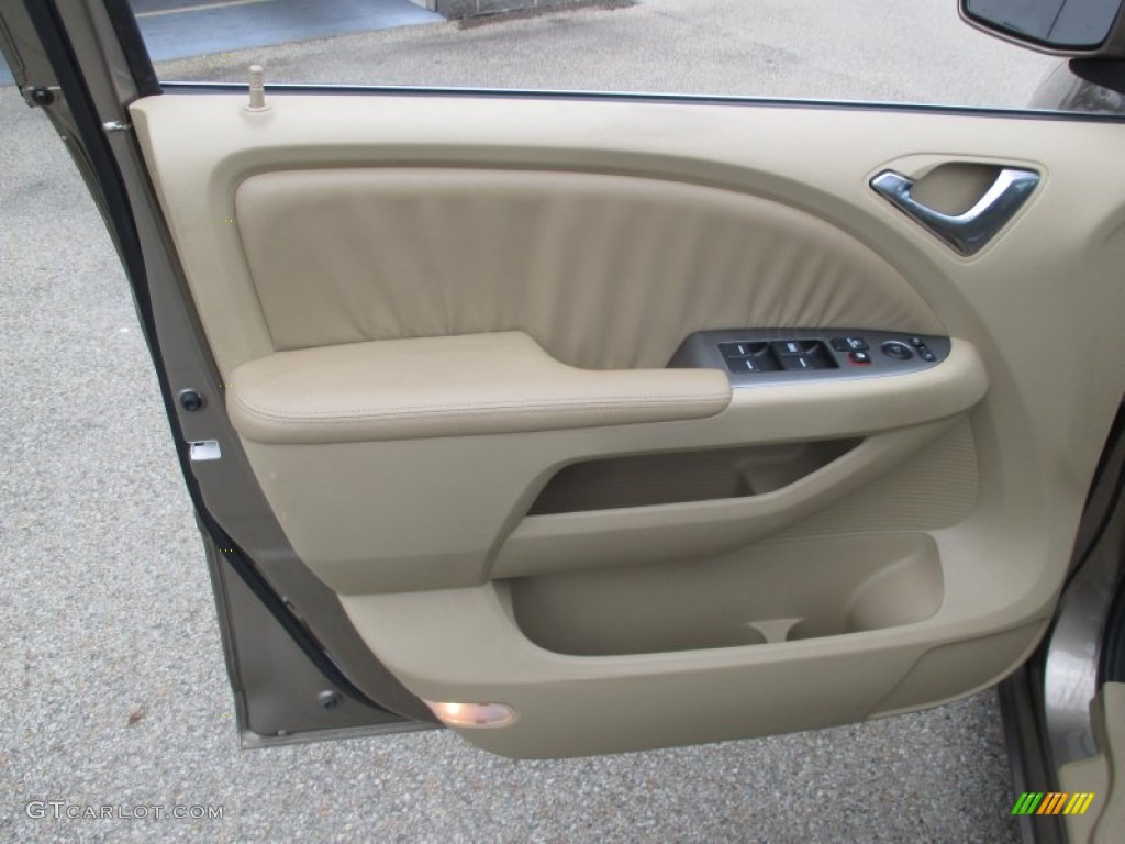 2009 Honda Odyssey EX-L Door Panel Photos