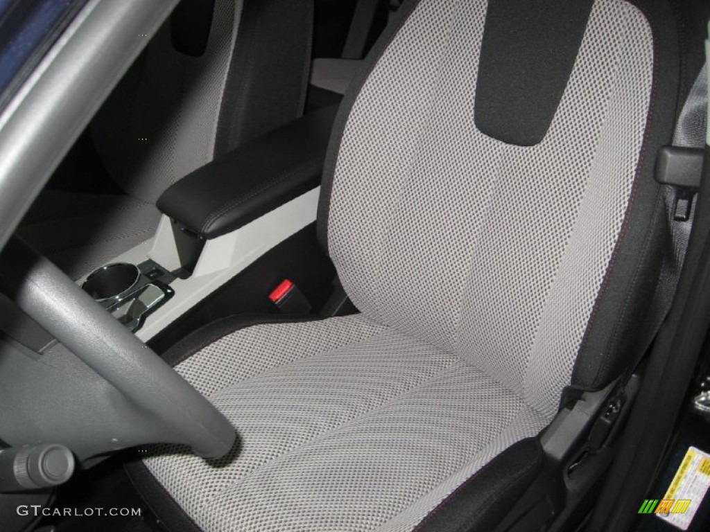 Light Titanium Interior 2016 Chevrolet Equinox LS Photo #107886906
