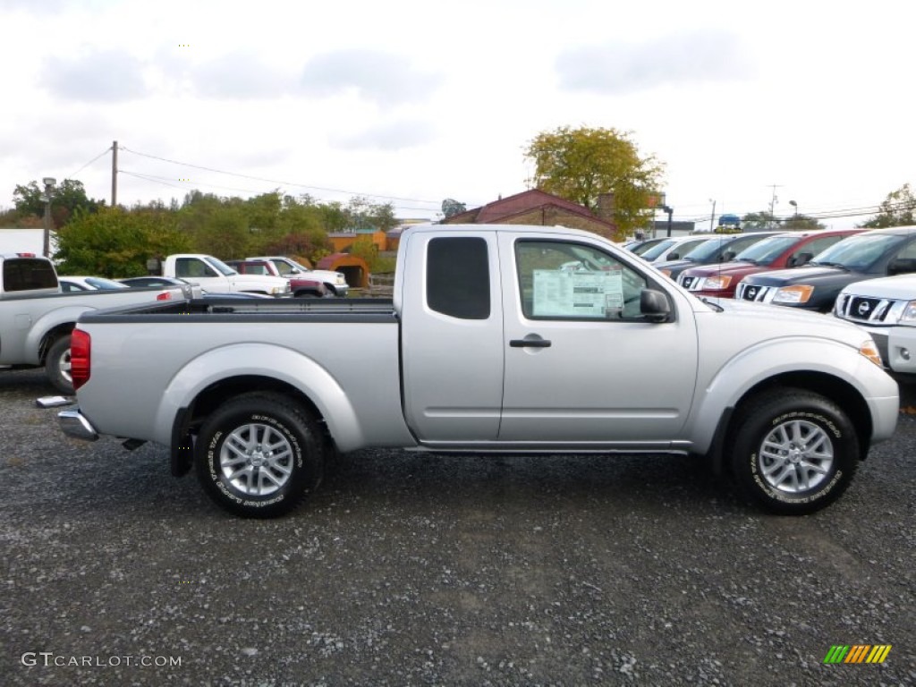 Brilliant Silver 2016 Nissan Frontier SV King Cab 4x4 Exterior Photo #107889204