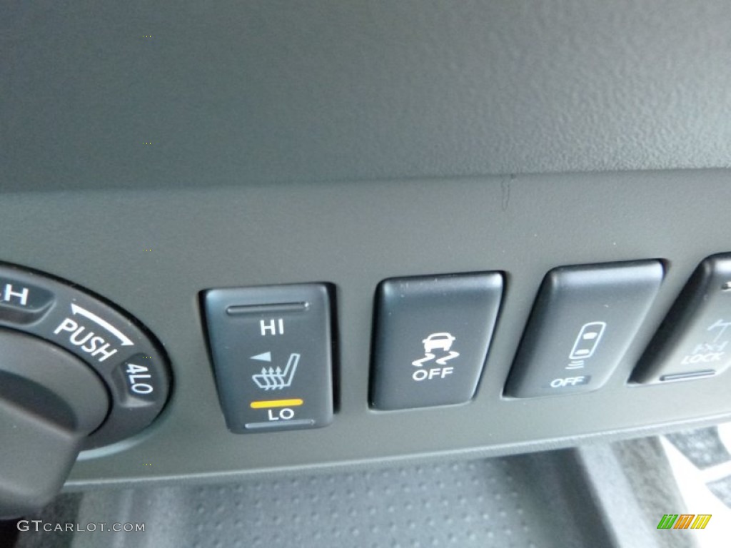 2016 Nissan Frontier Pro-4X King Cab 4x4 Controls Photos