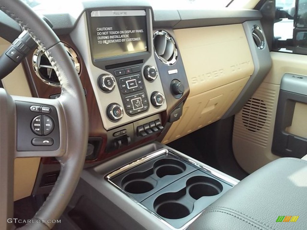 2016 F250 Super Duty Lariat Crew Cab 4x4 - Caribou Metallic / Adobe photo #4