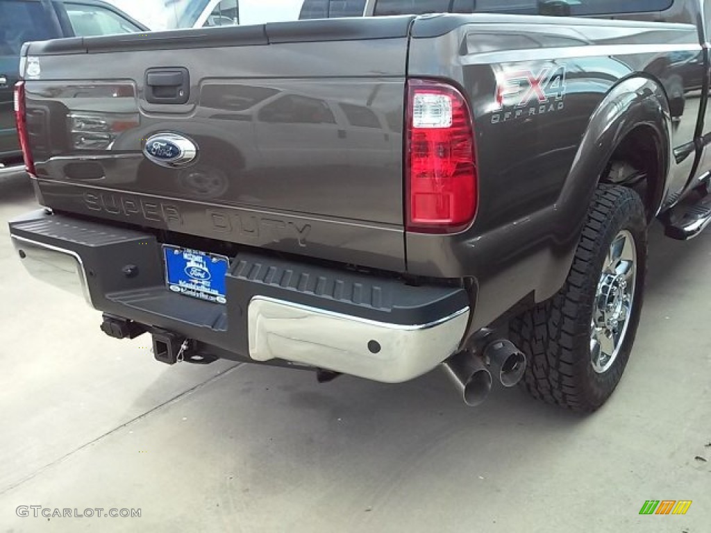 2016 F250 Super Duty Lariat Crew Cab 4x4 - Caribou Metallic / Adobe photo #28