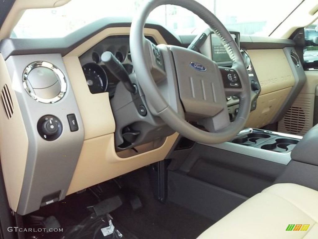 2016 F250 Super Duty Lariat Crew Cab 4x4 - Caribou Metallic / Adobe photo #30