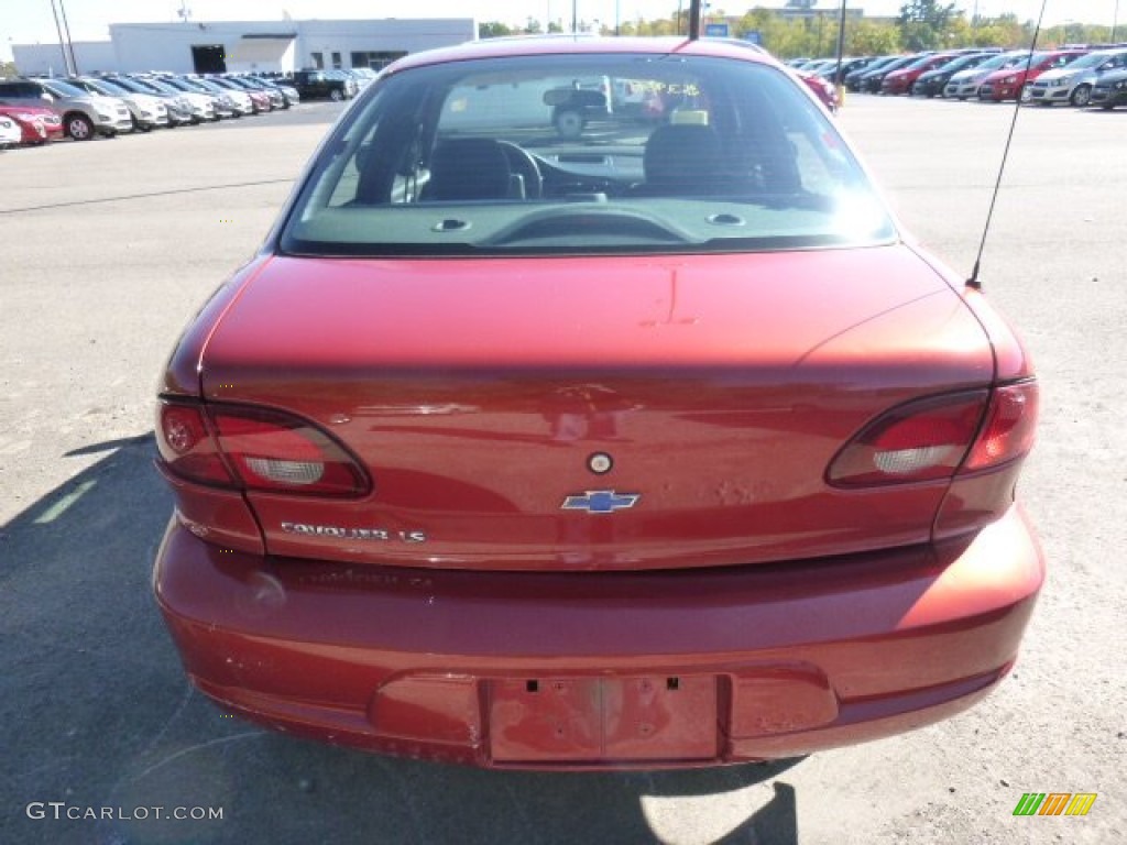 2001 Cavalier LS Sedan - Cayenne Red Metallic / Medium Gray photo #3