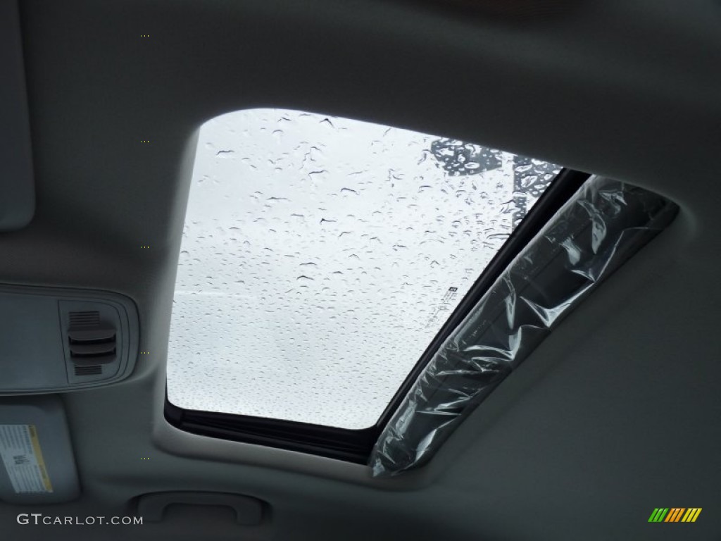 2016 Buick Regal Regal Group Sunroof Photos